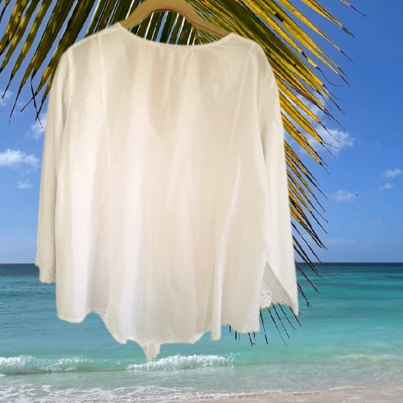 Royal Moda Crisp White Cotton Top Embroidery & Crochet Features .. Spotless! - Picture 2 of 5